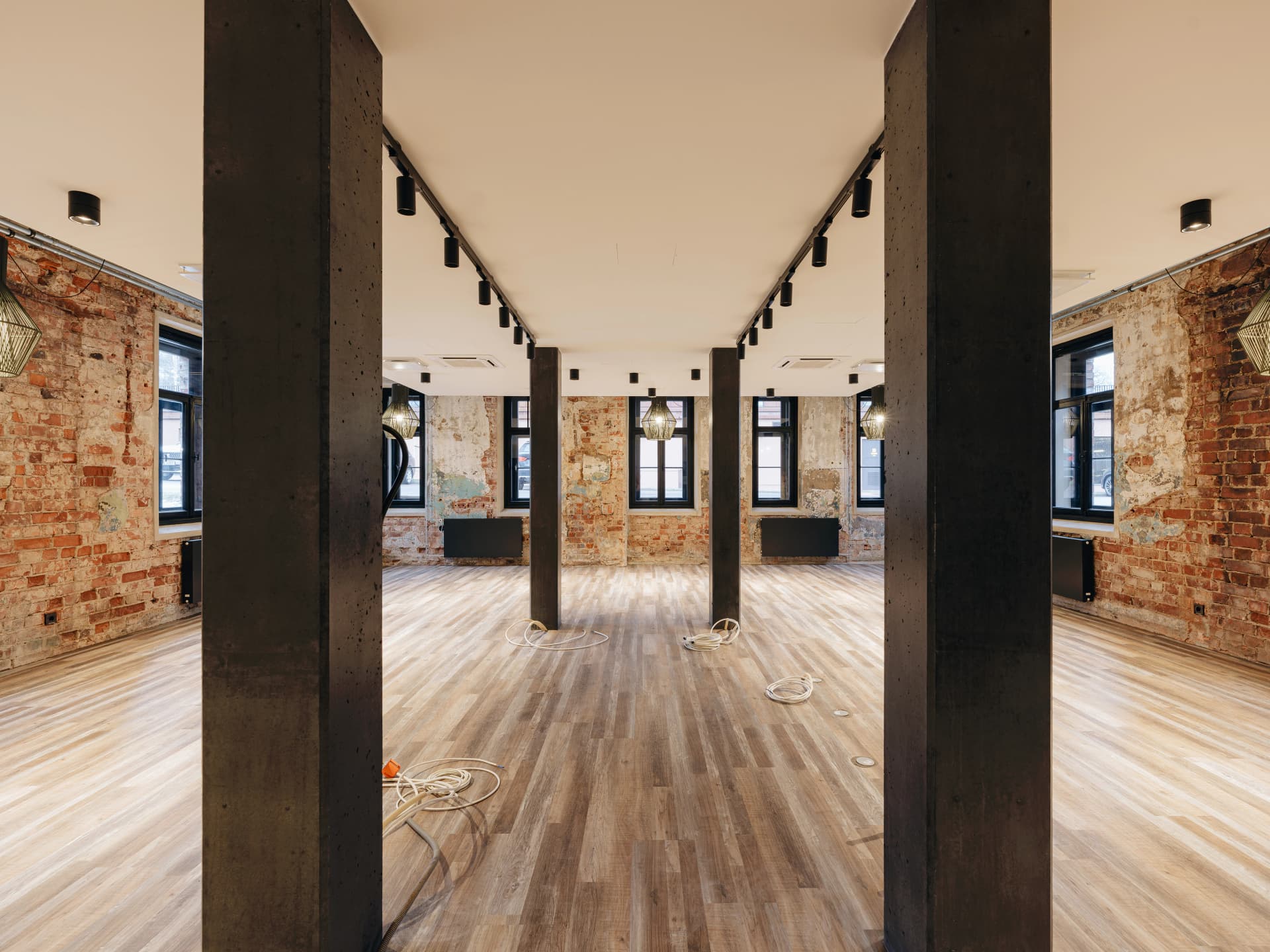 Gallery image 12