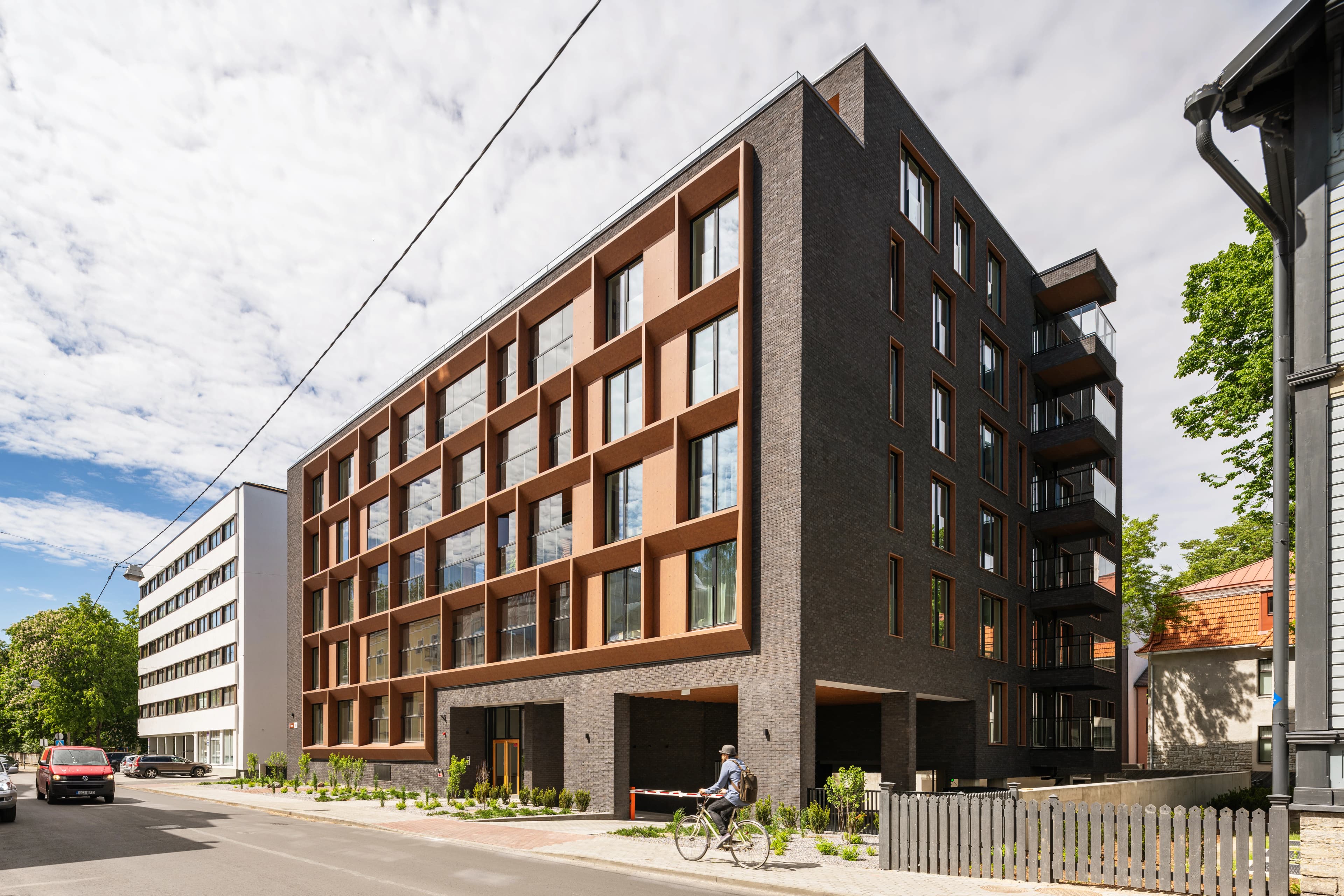 Korterelamu Raua tänaval